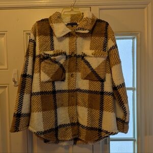 Love Ellie Calvin Collared Full Button Sherpa Sweater - M